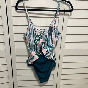 Summer Mae Tropical Print One-Piece Swimsuit nwt size large